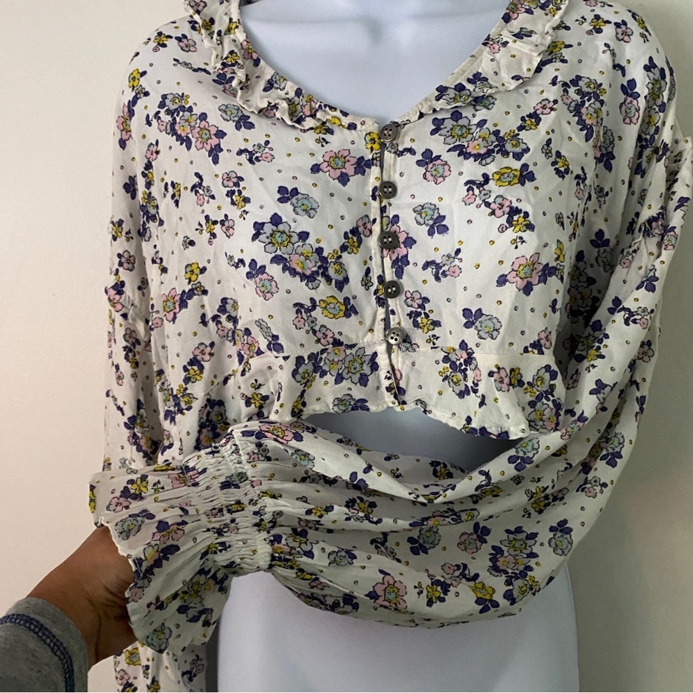 Free People Secret Garden Floral Ruffle Cropped Top Long Sleeve Blouse Lavender - Picture 5 of 13